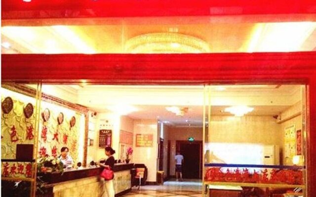 Golden Harbour Hotel