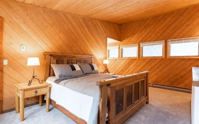 3-Bedroom Meadow Creek Townhom 3 Townhouse