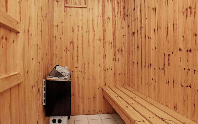 6 Person Holiday Home in Dannemare