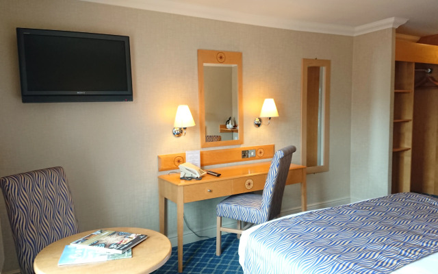 Queens Hotel
