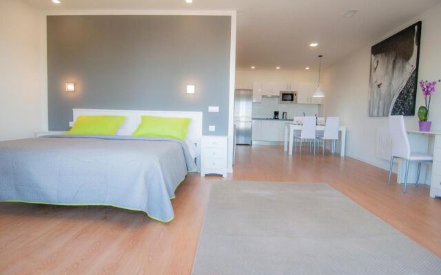 Los Rodeos Apartments