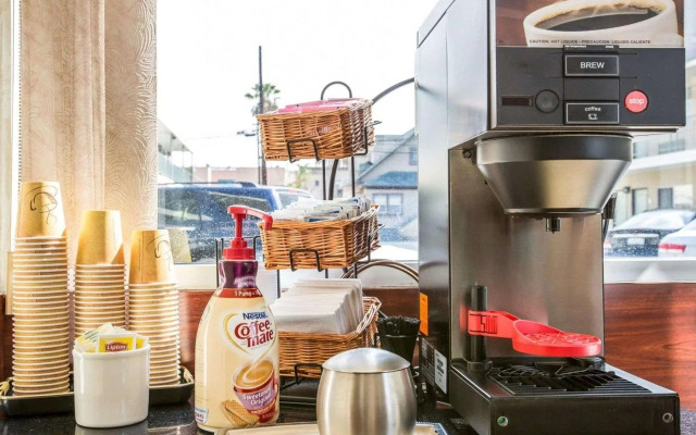 Inn at 50 at Long Beach Convention Center