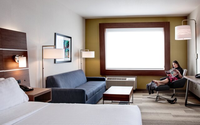 Holiday Inn Express & Suites West Edmonton - Mall Area, an IHG Hotel