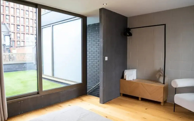 West Townhouse by Casacity
