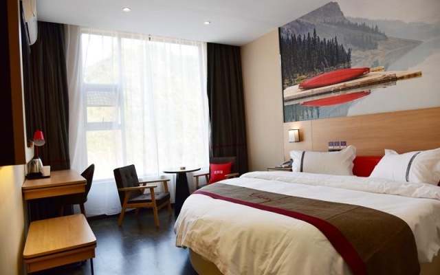 Thank Inn Hotel Guizhou Tongren Bijiang District High-speed Railway Station Qingshui Avenue – Guest Rooms – Guiyang