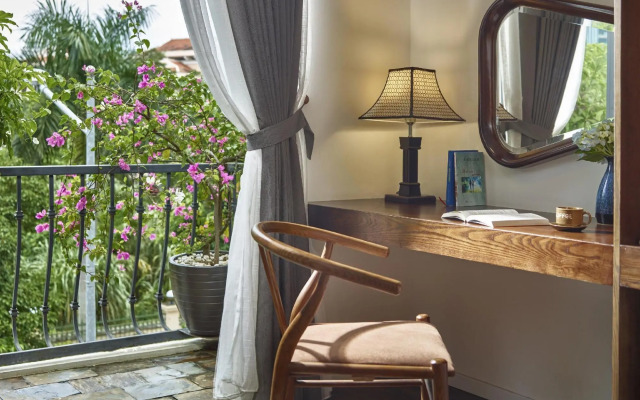 Draha Halong Hotel - Serenity, Charm and Nature - Preferred by Western Travelers