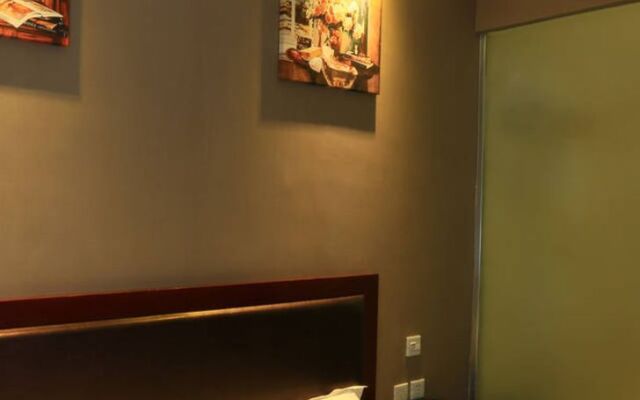 Chengdu Xinbake Business Hotel