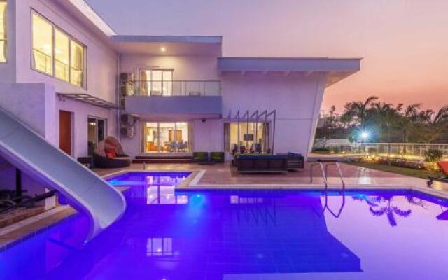 White Pebbles by Vista Rooms