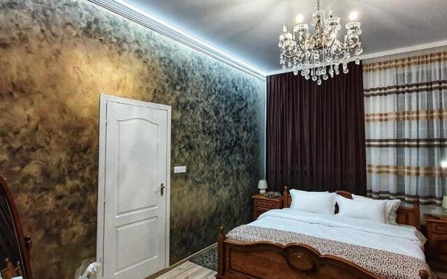 Casa Domnească Rarau