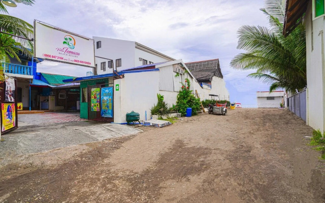 OYO 872 Villa Tomasa Beach Resort