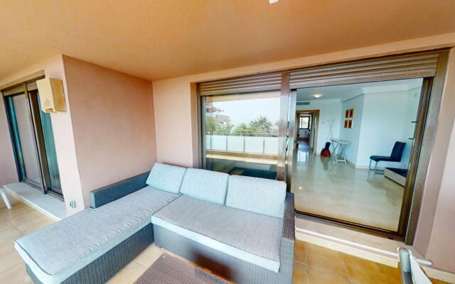 29736 - Beachside Apartment