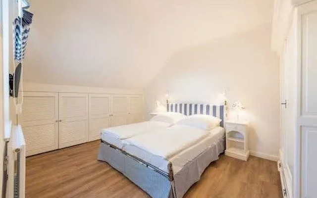 Min Huesung Apartment