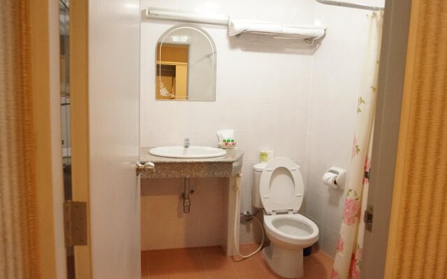 Queen Lotus Guest House