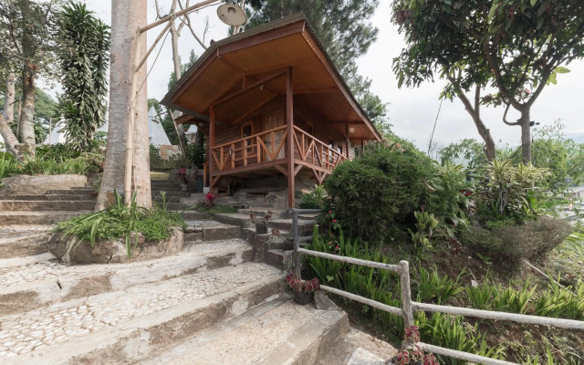 OYO 3040 D'pineapple Villa