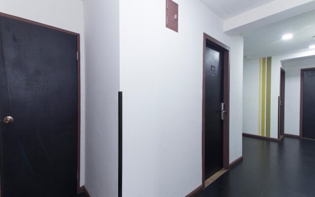 Basic Hotel