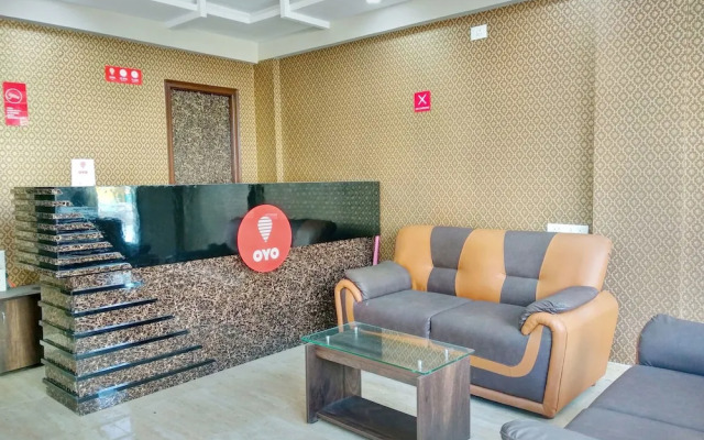 OYO 10521 GCK Suites