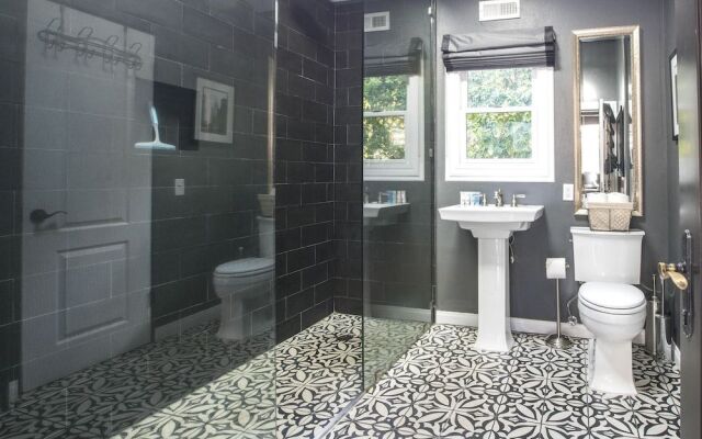 Villa Carmelita - The Sonny & Cher House