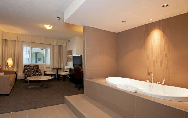 Coast Kamloops Hotel & Conference Centre