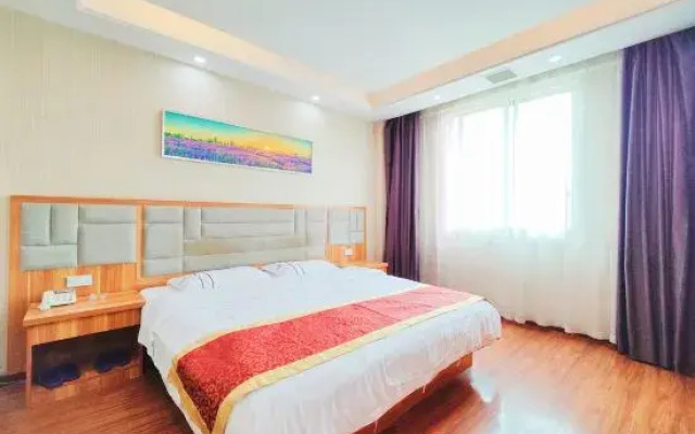 Jinboyuan Business Hotel(Xunyang Tower Dazhong Road Pedestrian Street Branch)