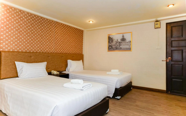 Parasol Inn Chiang Mai Old City Hotel