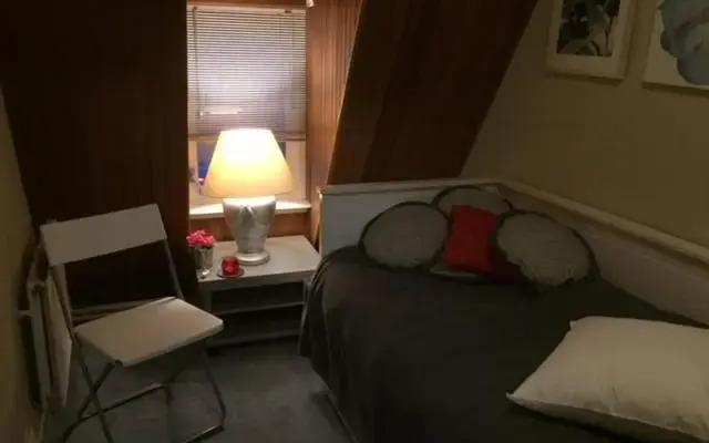 Gezellige zolder in Wassenaar met dakterras
