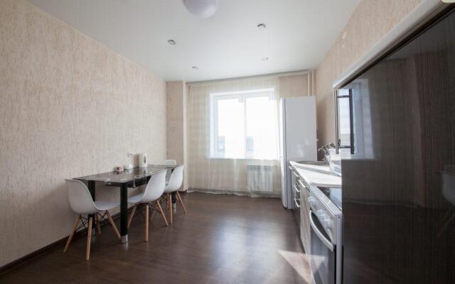 Apartment on Shakhterov Street 66
