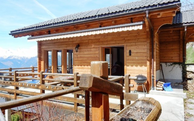 Chalet With 3 Bedrooms in Veysonnaz, With Wonderful Mountain View, Fur
