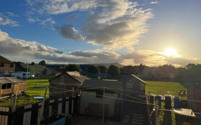 Lomond View Apartment