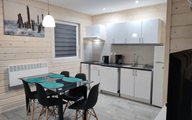 Holiday Homes With Swimming Pool and Jacuzzi Rewal