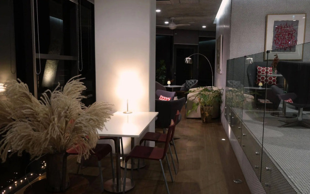 Jeju Bom Stay & Art Gallery
