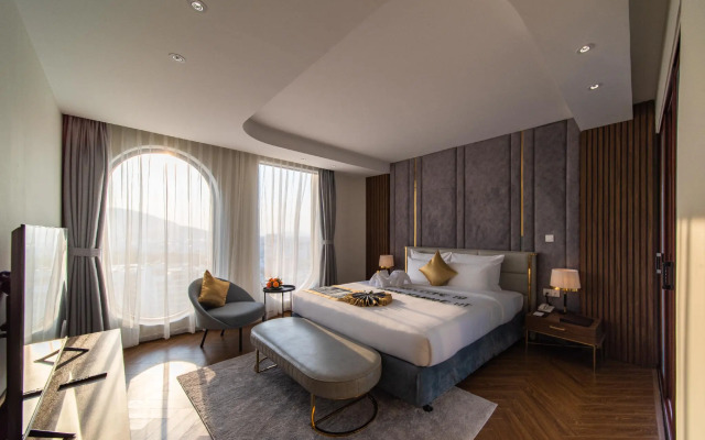 Grand Tourane Nha Trang Hotel