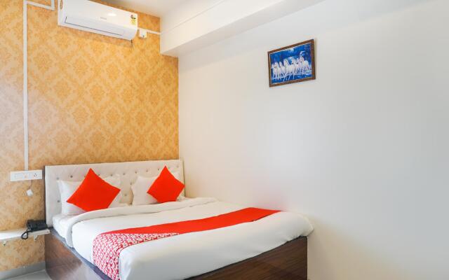 OYO 46725 Nitya Executive