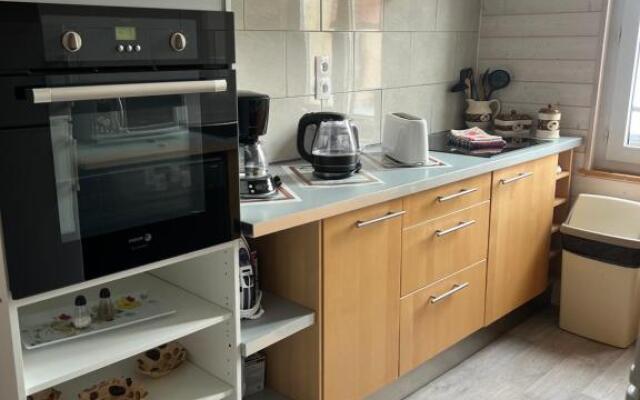 APPARTEMENT 4 PERSONNES CLASSE 2 ETOILES LEBOUCQ Laurent