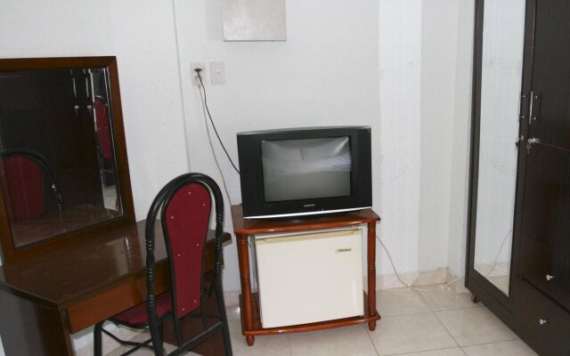 Kim Thuy Ngan Ha hotel