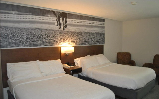 Clarion Pointe Hopkinsville near The Bruce Convention Center