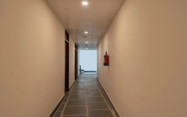 OYO Flagship 45264 Opposite Paryavaran Complex Post Office