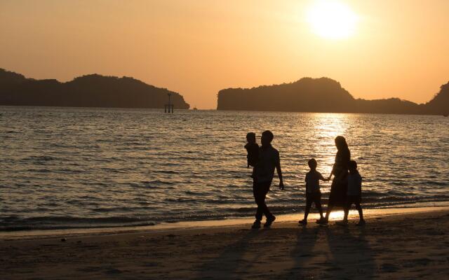 SeeSea Resort
