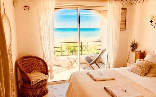 Mas Andalou Fabuleuse première ligne de mer, plage privative