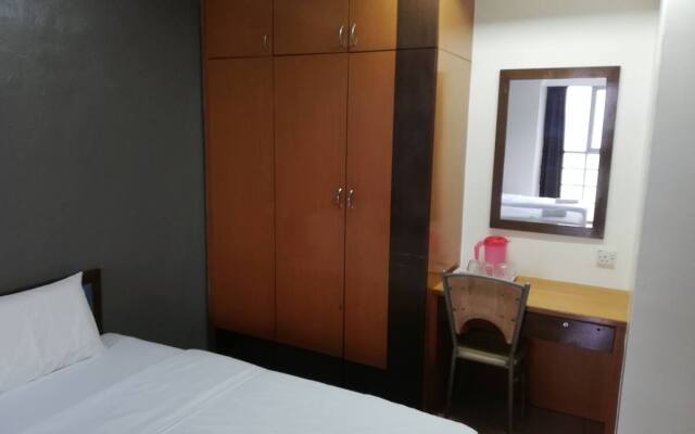 Lee Hotel