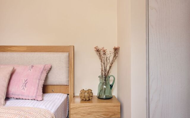Thea lux natur villa