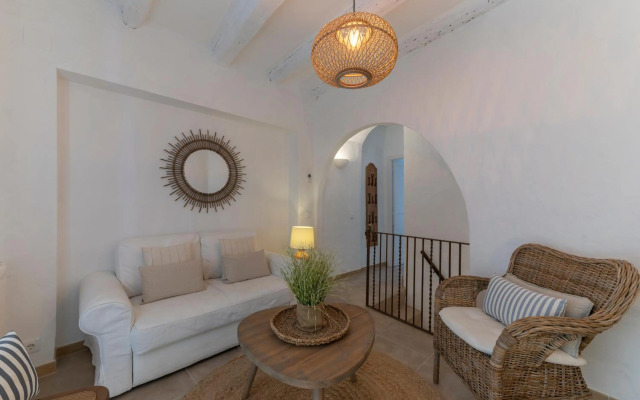 CASA AZUL stunning house a few metres from the bea