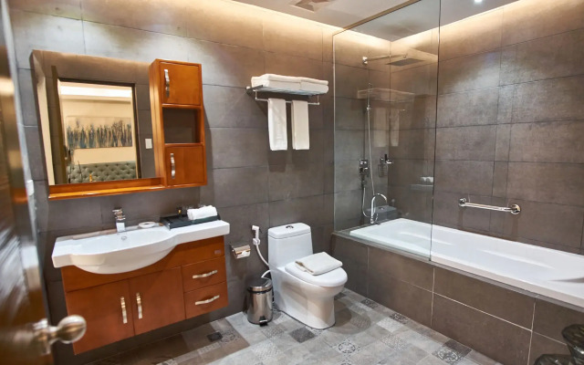 J7 Hotel Iloilo