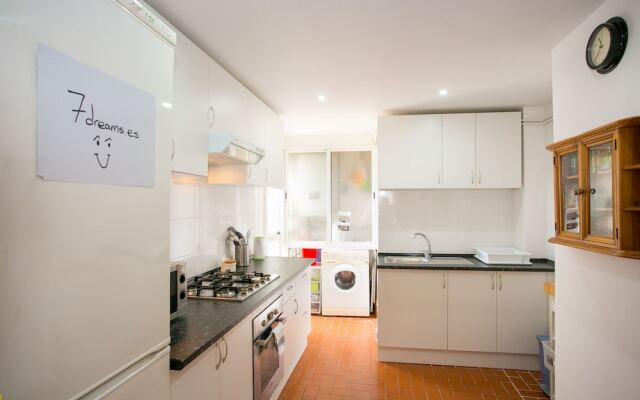 Modern Penthouse Near Sagrada Familia With Terrace