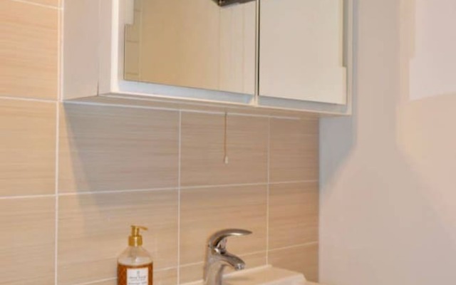 Modern Open-plan Leith Flat