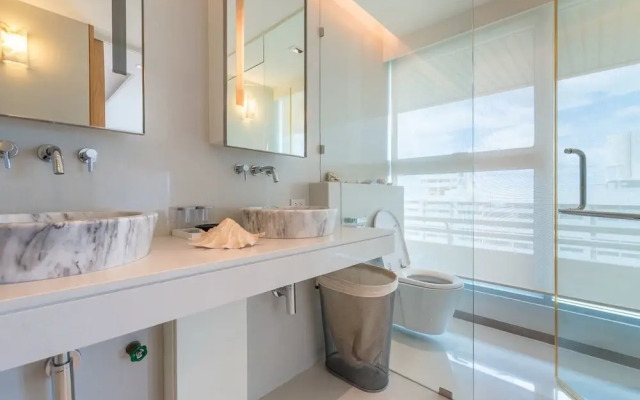 Hua Hin luxury Condo By The Ocean