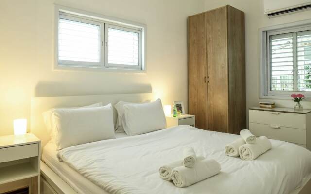 Country Vibes in Tel-Aviv by Sea N' Rent