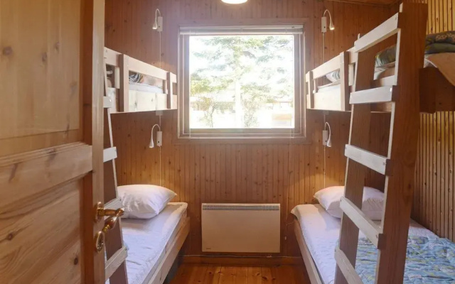 6 Person Holiday Home in Praesto