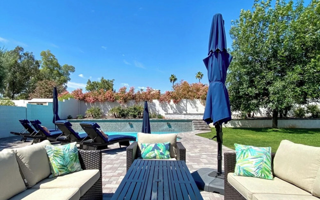 Luxe Desert Home w/ Heated Pool: 3 Mi to Kierland!