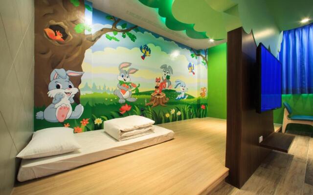 Chen He Spa Motel