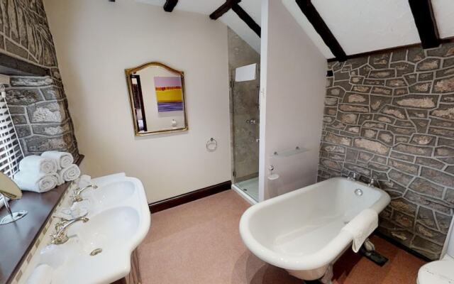 Redhill House Boutique Hotel Bristol Airport